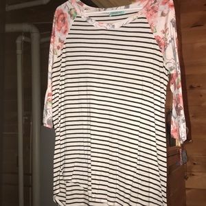 Striped & floral quarter sleeve